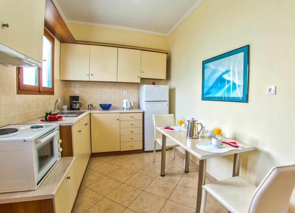 Loukas Apartments On The Waves トラガキオン 部屋 写真