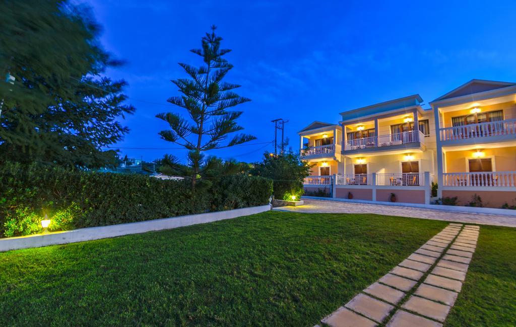 Loukas Apartments On The Waves トラガキオン 部屋 写真